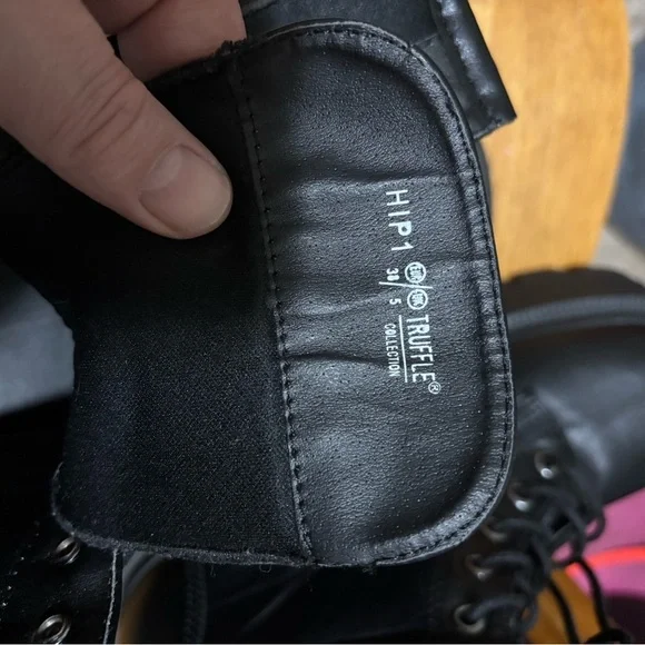 HIP1 Truffle Collection Side Zip Boots - Picture 7 of 7